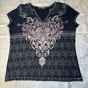 Elegant Black and Pink Short Sleeve Top